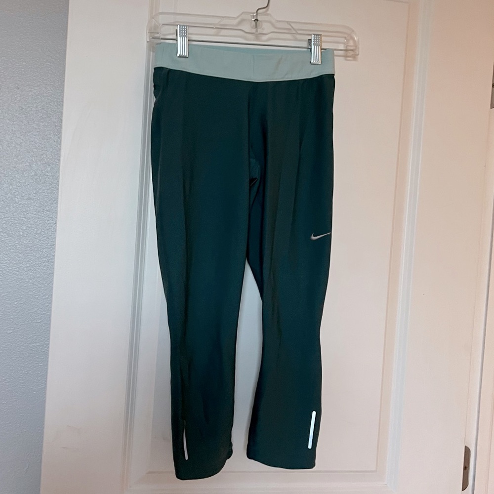 Nike Dri-Fit capri leggings - teal